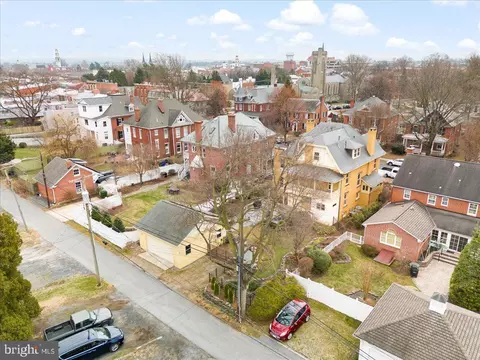 View/Area - 207 Rockwell Ter, Frederick, MD 21701 photo 3 of 8