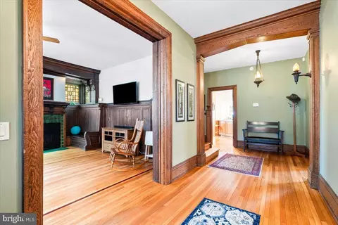 Entry Way - 207 Rockwell Ter, Frederick, MD 21701 photo 2 of 13