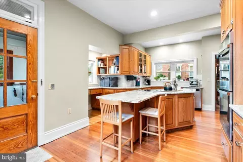 Kitchen - 207 Rockwell Ter, Frederick, MD 21701 photo 5 of 7