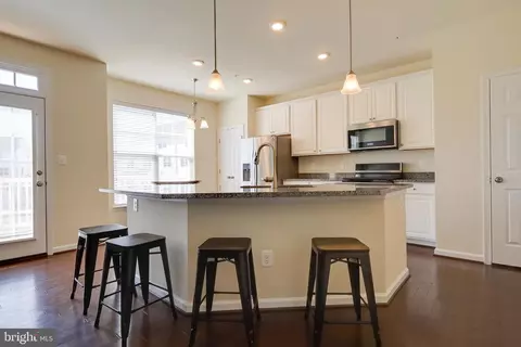 6155 Murray Ter, Frederick, MD 21703 photo 4
