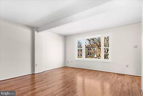 1716 Heather Ln, Frederick, MD 21702 photo 9