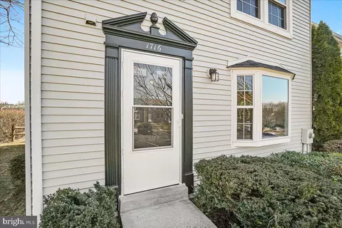 1716 Heather Ln, Frederick, MD 21702 photo 3