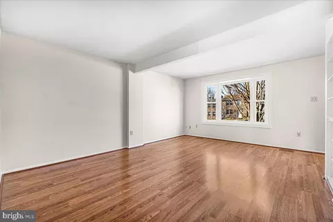 1716 Heather Ln, Frederick, MD 21702 photo 8