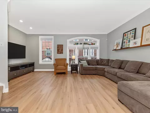 Living - 3547 Sprigg Street South St, Frederick, MD 21704 photo 2 of 4