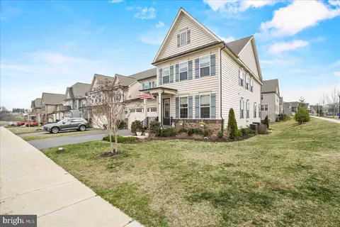 3685 Moonglow Ct, Frederick, MD 21704 photo 2