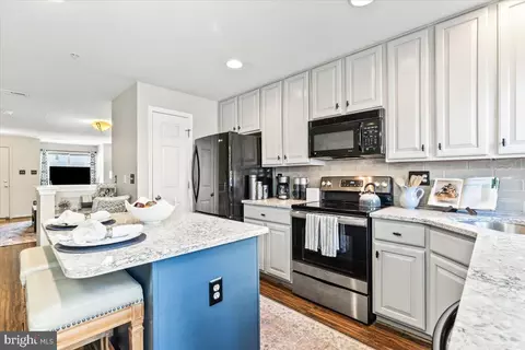 616 Cawley Dr, Frederick, MD 21703 photo 5