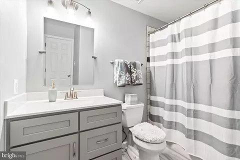616 Cawley Dr, Frederick, MD 21703 photo 10