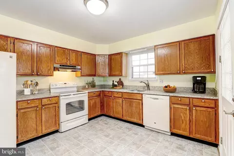 Kitchen - 5669 Crabapple Dr, Frederick, MD 21703 photo 1 of 2