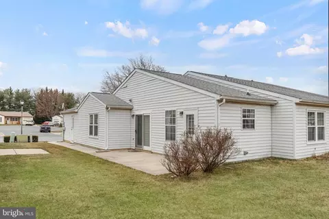 Exterior - 5669 Crabapple Dr, Frederick, MD 21703 photo 3 of 5