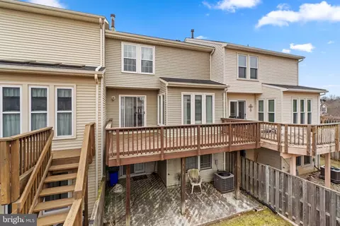 Exterior - 5564 Brittany Ct, Frederick, MD 21703 photo 6 of 6
