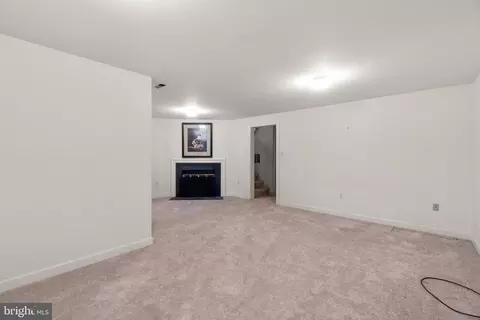 Living - 5564 Brittany Ct, Frederick, MD 21703 photo 7 of 7