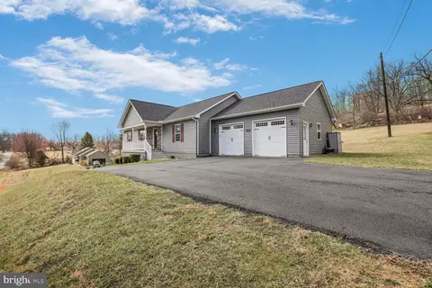 6306 Fulmer Rd, Frederick, MD 21703 photo 2