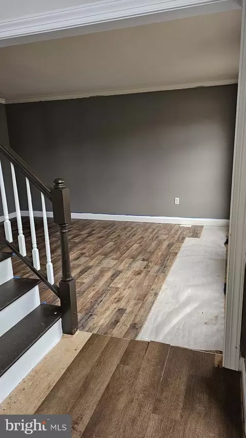 Entry Way - 6121 Cornwall Ter, Frederick, MD 21701 photo 3 of 6