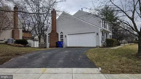 Exterior - 6121 Cornwall Ter, Frederick, MD 21701 photo 4 of 6