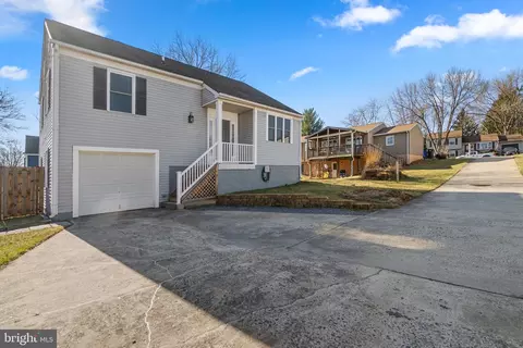 1630 Andover Ln, Frederick, MD 21702 photo 3