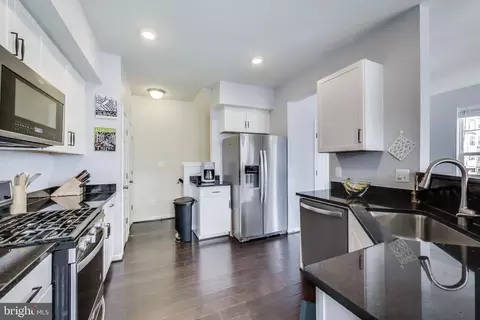 5876 Imperial Dr, Frederick, MD 21703 photo 10