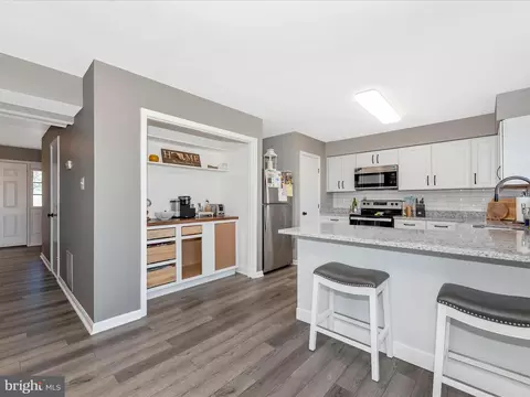 Kitchen - 4983 Robin Ct, Frederick, MD 21703 photo 3 of 9