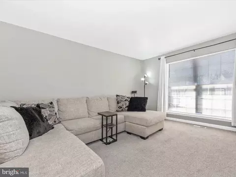 Living - 4983 Robin Ct, Frederick, MD 21703 photo 4 of 4