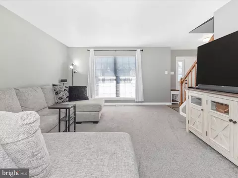 Living - 4983 Robin Ct, Frederick, MD 21703 photo 1 of 4