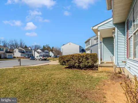 Exterior - 4983 Robin Ct, Frederick, MD 21703 photo 13 of 15