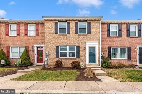 110 Grimes Ct, Mount Airy, MD 21771