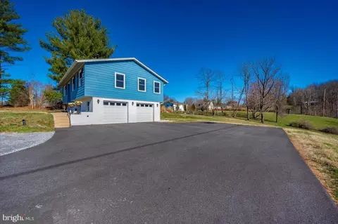 Exterior - 2767 Lynn St, Frederick, MD 21704 photo 10 of 13