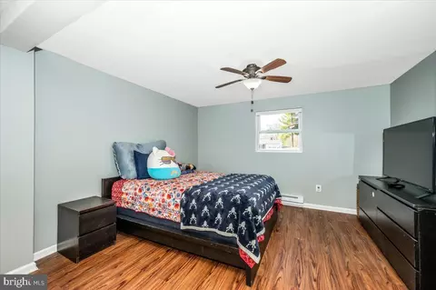 Bedroom - 2767 Lynn St, Frederick, MD 21704 photo 7 of 8