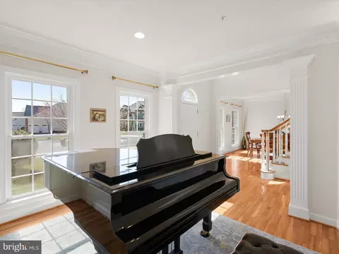 Entry Way - 8902 Mackall Ct, Frederick, MD 21704 photo 4 of 10