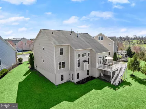 View/Area - 8902 Mackall Ct, Frederick, MD 21704 photo 1 of 7