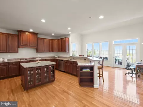 Kitchen - 8902 Mackall Ct, Frederick, MD 21704 photo 4 of 7