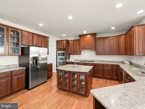 Kitchen - 8902 Mackall Ct, Frederick, MD 21704 photo 3 of 7
