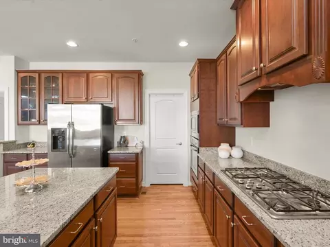 Kitchen - 8902 Mackall Ct, Frederick, MD 21704 photo 6 of 7