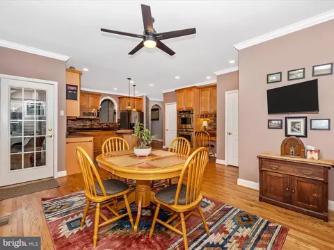 Dining - 2661 Monocacy Ford Rd, Frederick, MD 21701 photo 4 of 5