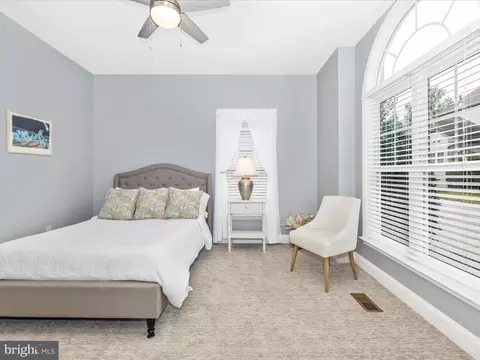 Bedroom - 2661 Monocacy Ford Rd, Frederick, MD 21701 photo 5 of 7