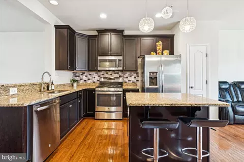 1106 Frontline Dr, Frederick, MD 21703 photo 3