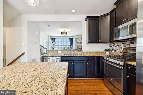 1106 Frontline Dr, Frederick, MD 21703 photo 5