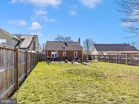 Exterior - 207 Thomas Ave, Frederick, MD 21701 photo 6 of 13