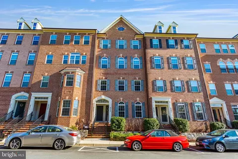9545 Hyde Pl, Frederick, MD 21704