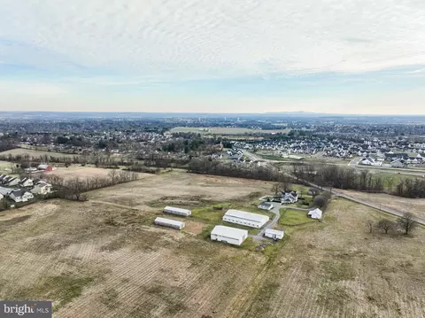 1807 Colt Ln, Frederick, MD 21702 photo 38