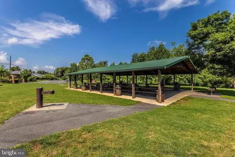 Exterior - 1482 Mobley Ct, Frederick, MD 21701 photo 13 of 13