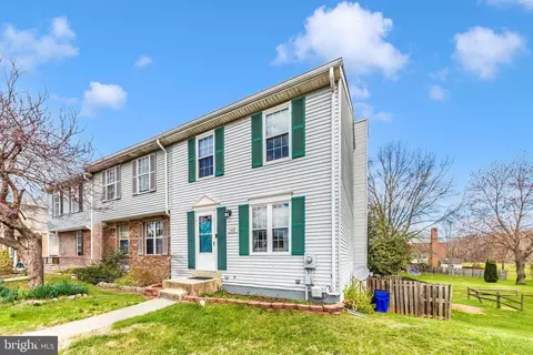 Exterior - 1482 Mobley Ct, Frederick, MD 21701 photo 2 of 13