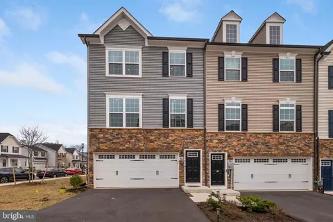 262 Stallion St, Frederick, MD 21702