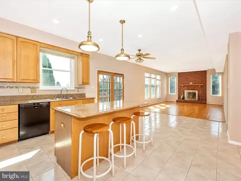 3831 Roundtree Rd, Jefferson, MD 21755 photo 4