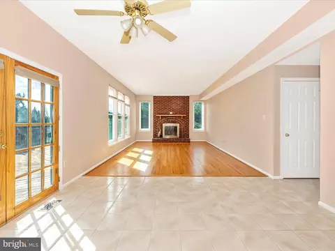 3831 Roundtree Rd, Jefferson, MD 21755 photo 7