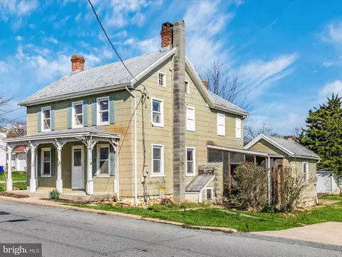 153 N Carroll St, Thurmont, MD 21788