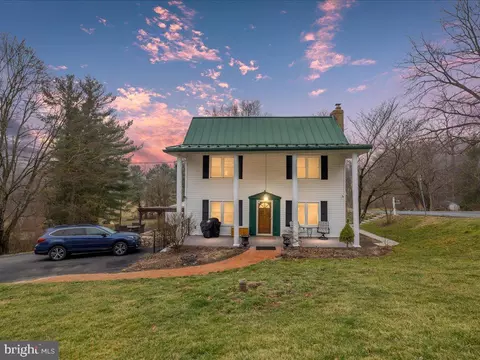 7627 Irongate Ln, Frederick, MD 21702