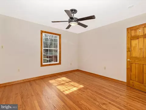 Bedroom - 4439 John Draper Rd, Smithsburg, MD 21783 photo 12 of 12