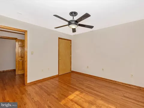 Bedroom - 4439 John Draper Rd, Smithsburg, MD 21783 photo 11 of 12
