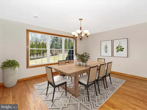 Dining - 4439 John Draper Rd, Smithsburg, MD 21783 photo 1 of 1