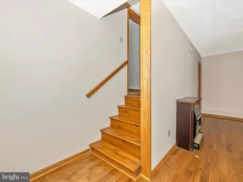 Entry Way - 4439 John Draper Rd, Smithsburg, MD 21783 photo 2 of 4